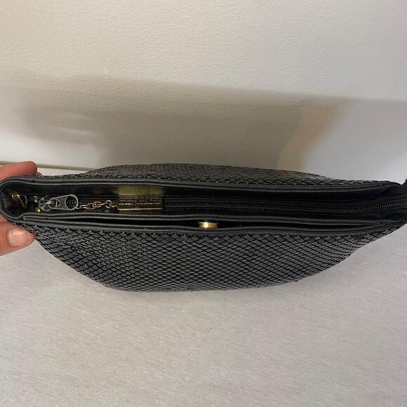 Vintage Whiting and Davis Black Metal Mesh Clutch Purse with Gold Hardware - Picture 2 of 12